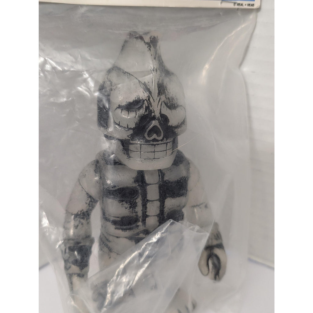 Real Head Honeborg White Mutant Chaosman Series Sofubi Vinyl Japan Figure
