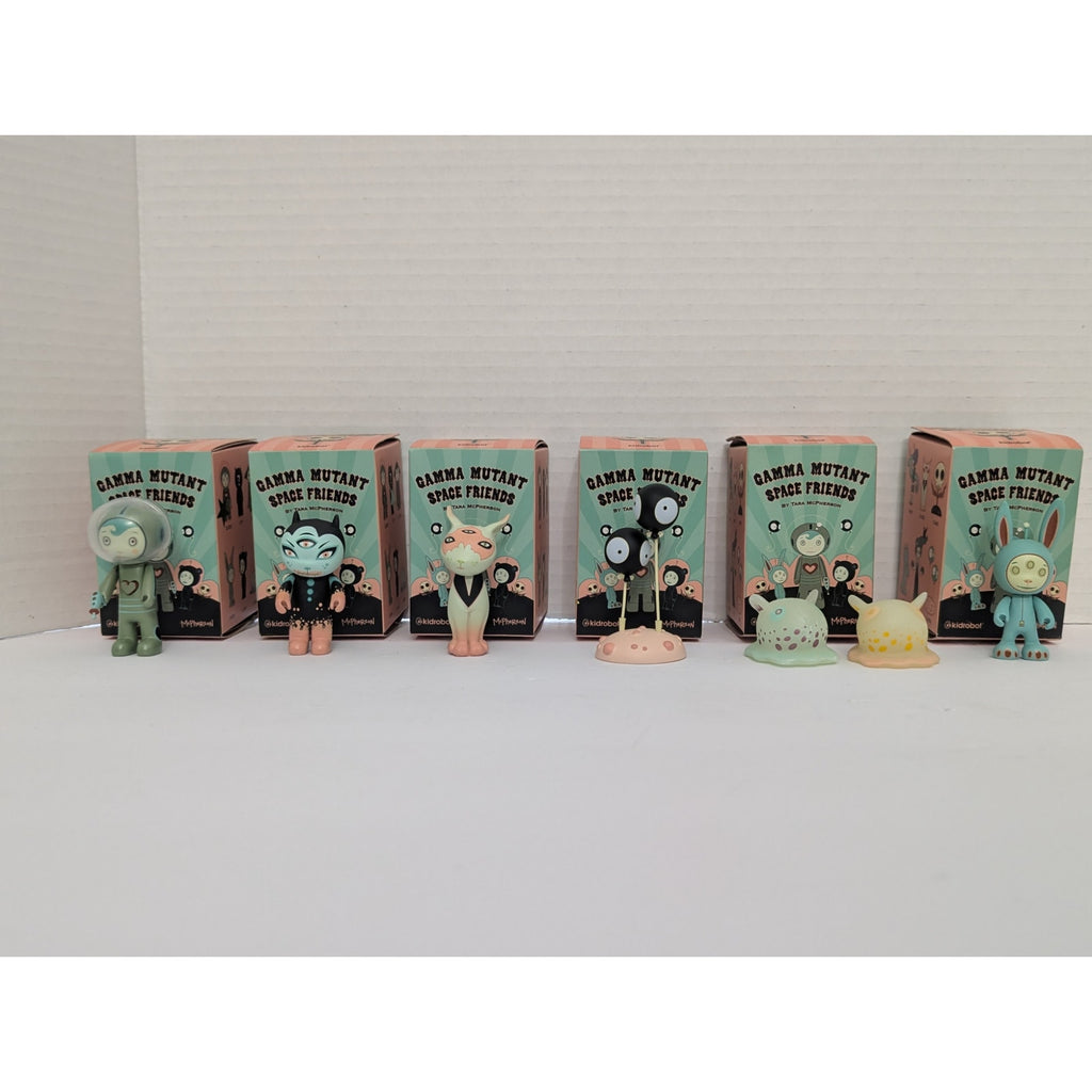 Kidrobot Tara McPherson Gamma Mutant Space Friends Lot of 6 Vinyl Figures with Boxes