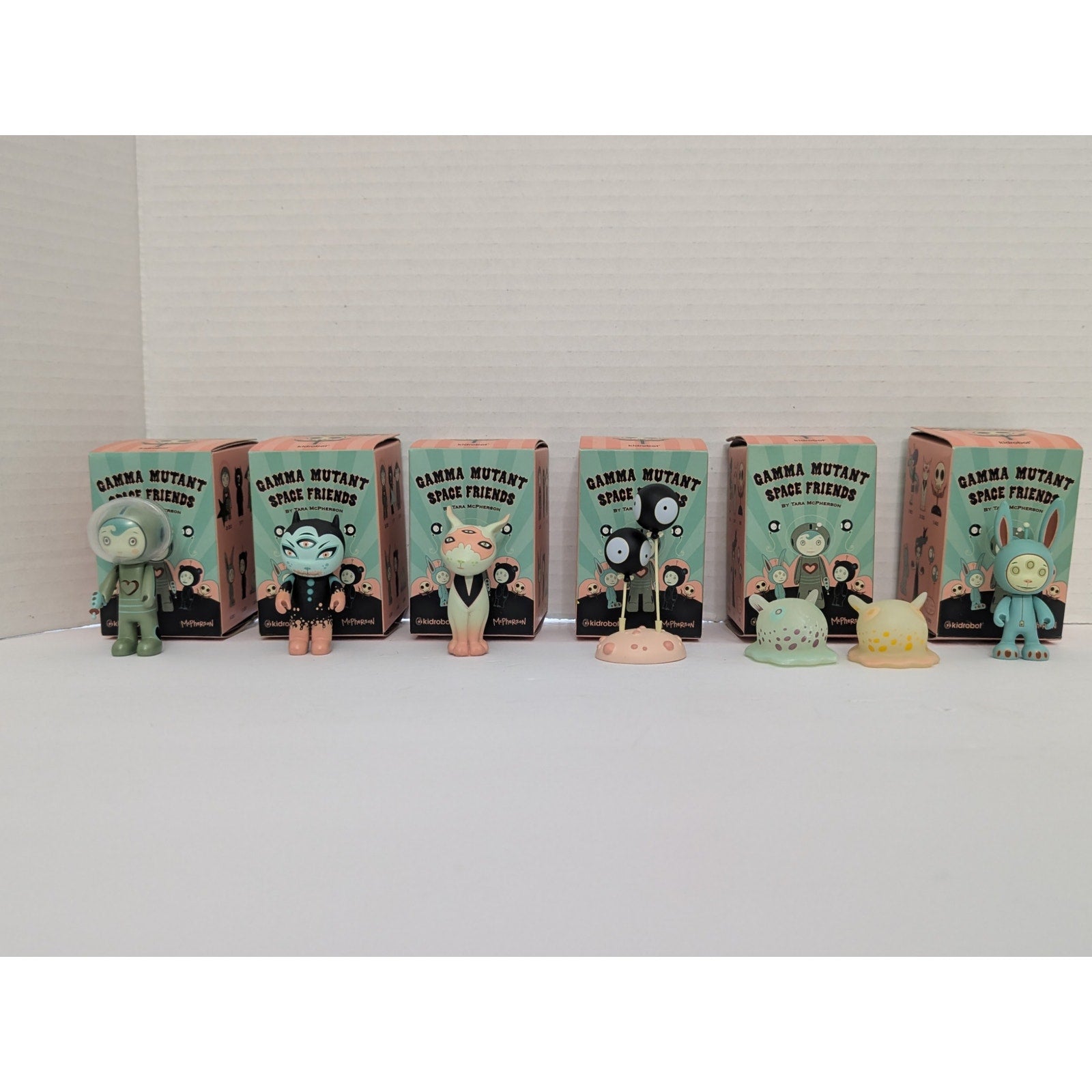 Kidrobot Tara McPherson Gamma Mutant Space Friends Lot of 6 Vinyl Figures with Boxes