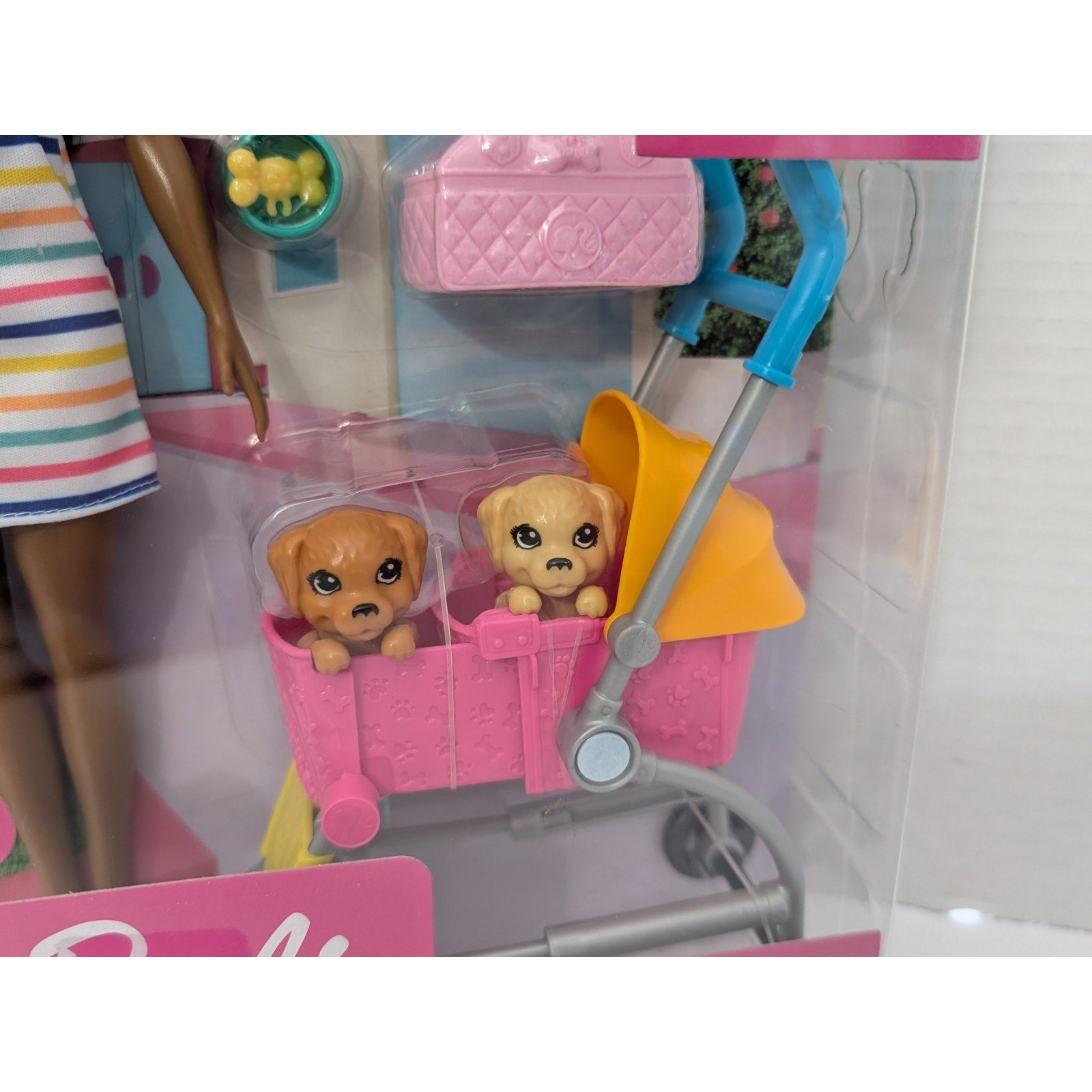 2019 Black Barbie Stroll & Play Pups Playset Doll Transforming Stroller 2 Pets