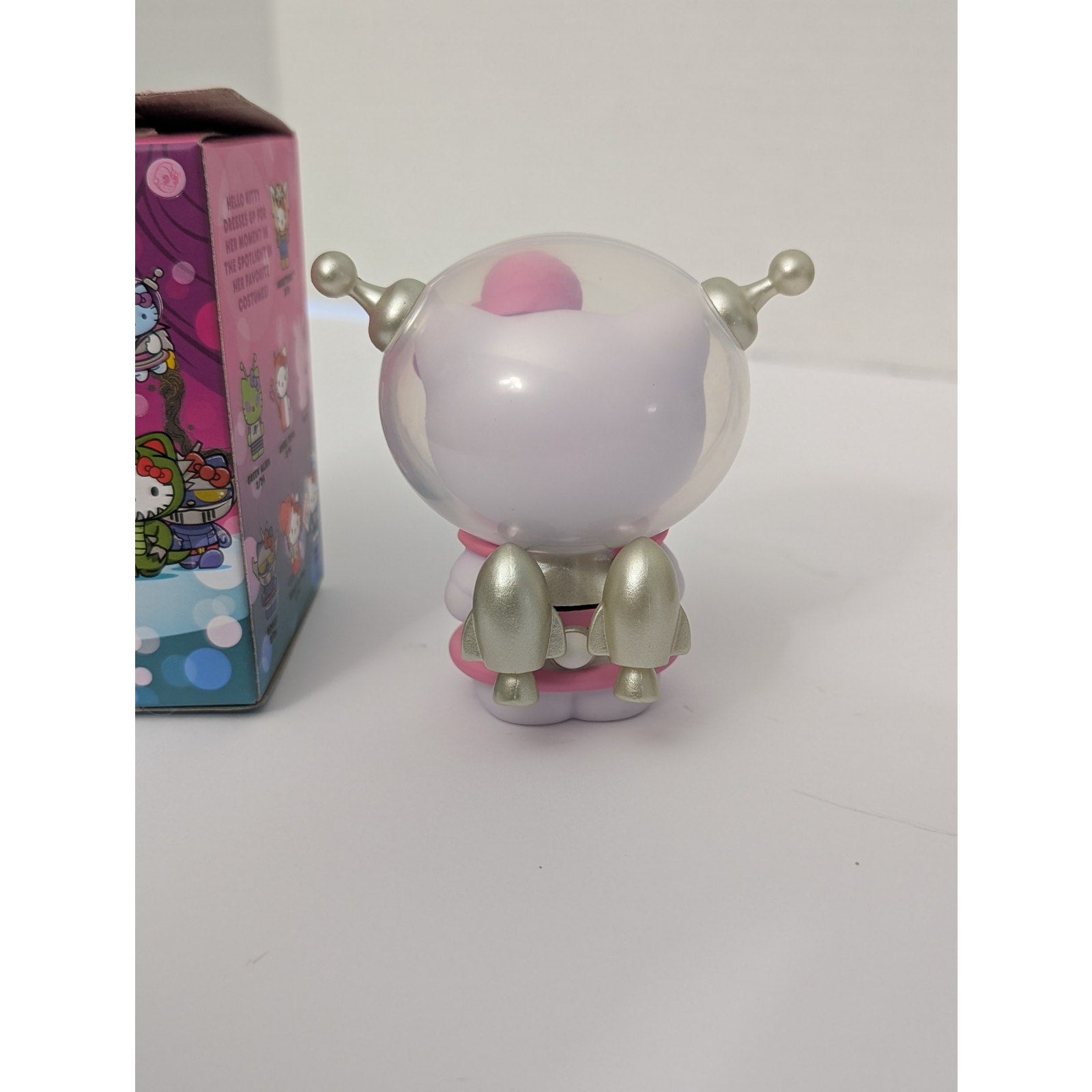 Kidrobot Hello Kitty Time to Shine Astronaut Vinyl Mini Figure Sanrio 2019