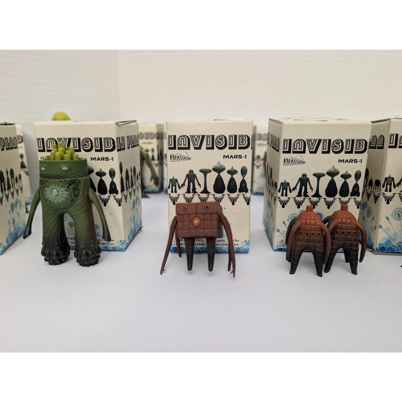 Huge MARS-1 "Invisible Plan" Alien Lot - 20 Figures & Original Boxes - StrangeCo (2006)
