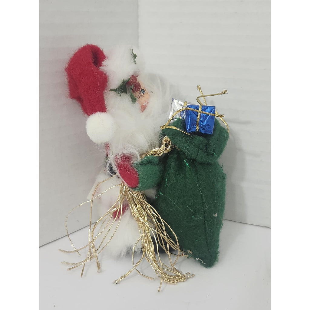 Vintage 2004 Annalee Christmas Santa Claus Doll with Present Toy Sack