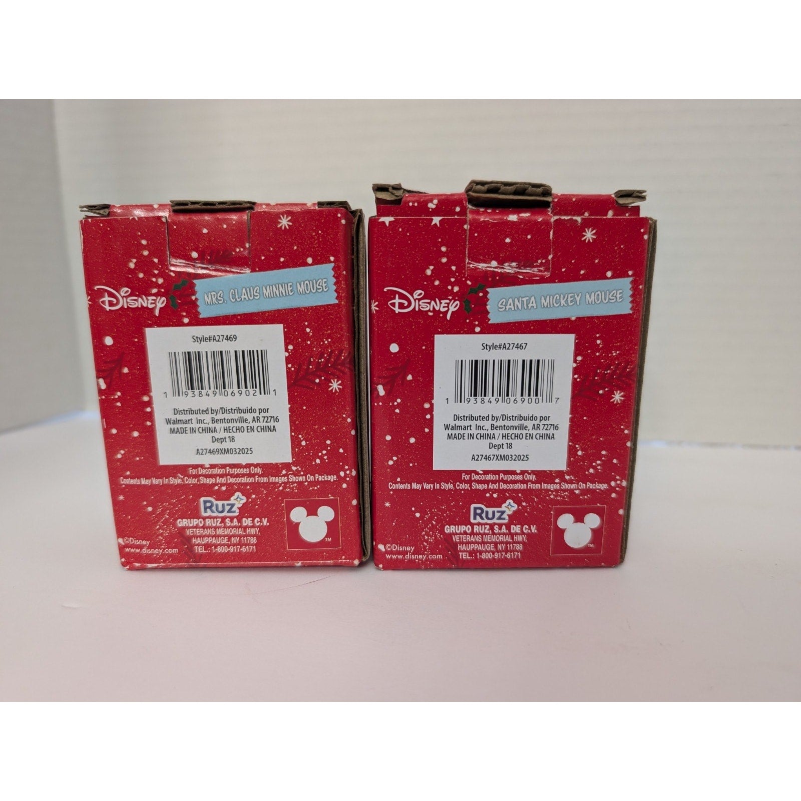 Disney Santa Mickey & Mrs. Claus Minnie Mouse Christmas Village Figurine Set