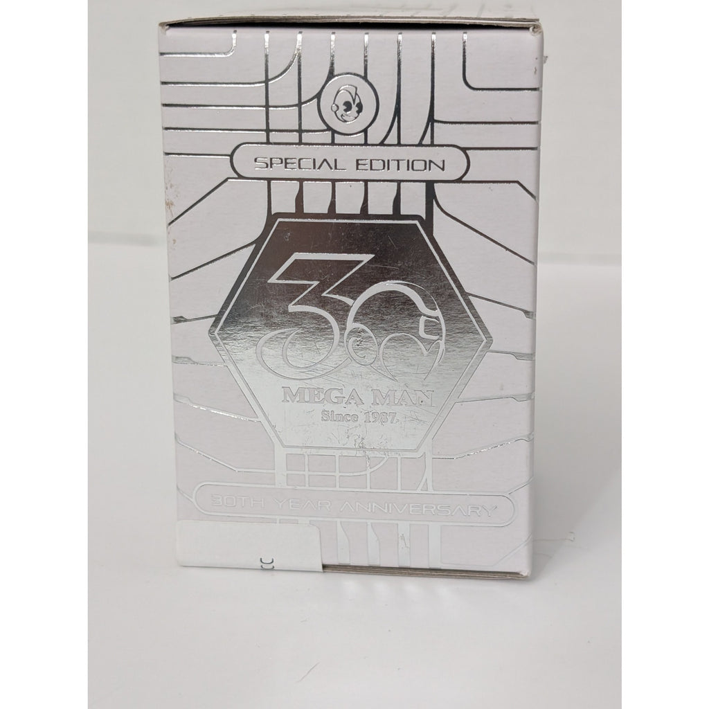 Kidrobot Mega Man 3" Chrome Edition 30th Anniversary NYCC 2018 Figure