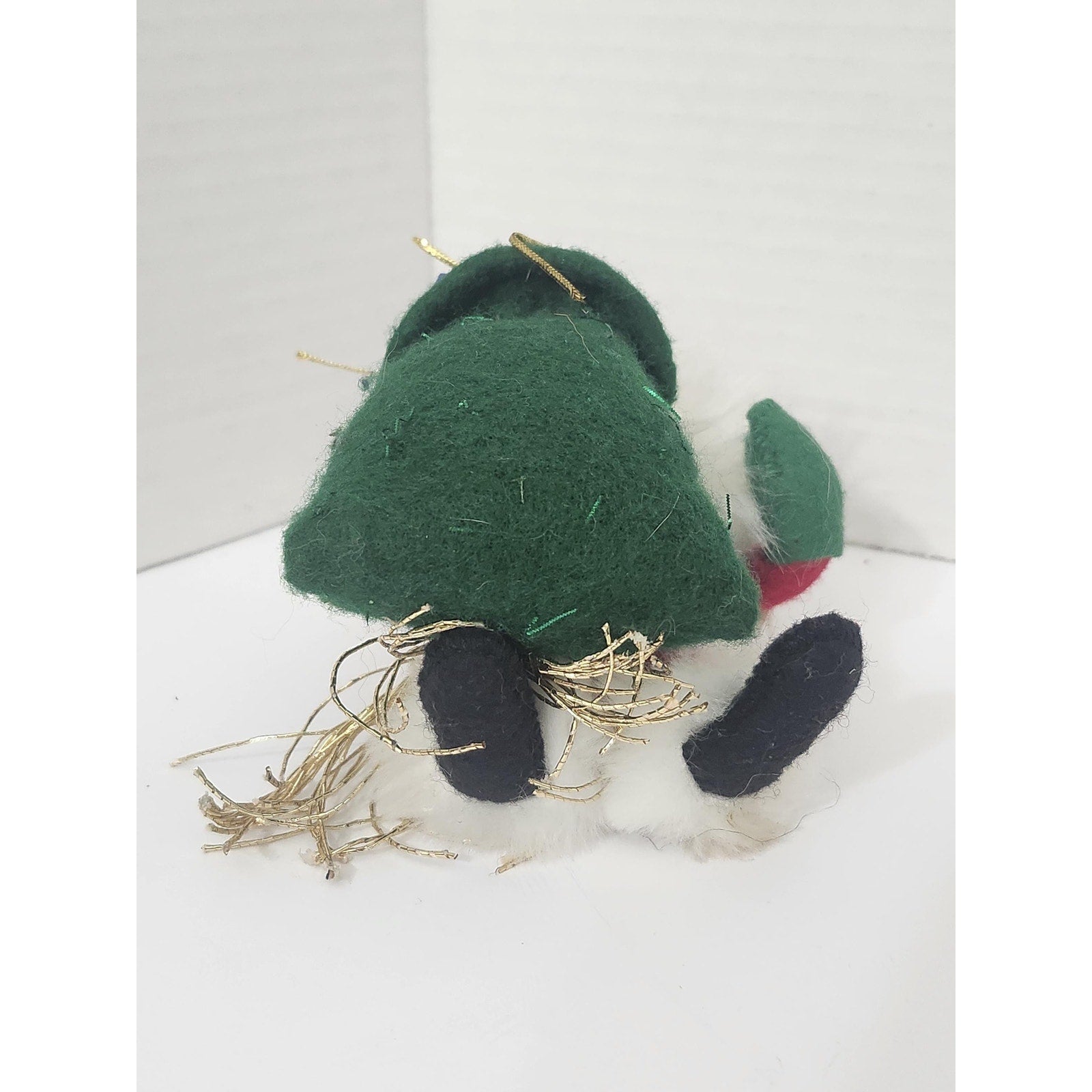 Vintage 2004 Annalee Christmas Santa Claus Doll with Present Toy Sack