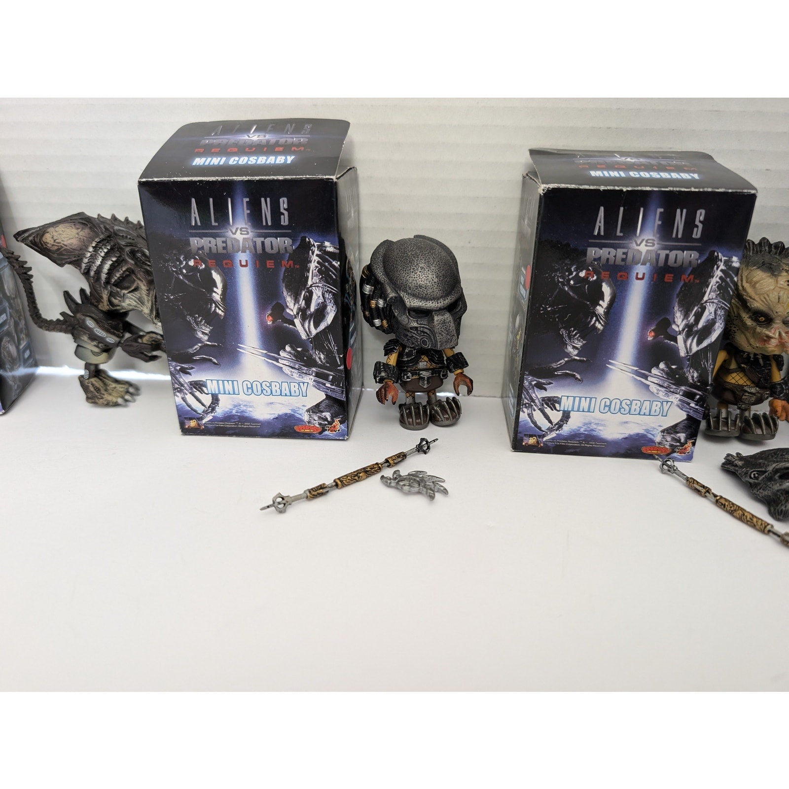 Hot Toys Aliens vs. Predator Requiem Mini Cosbaby Figure Lot 2008 Rare