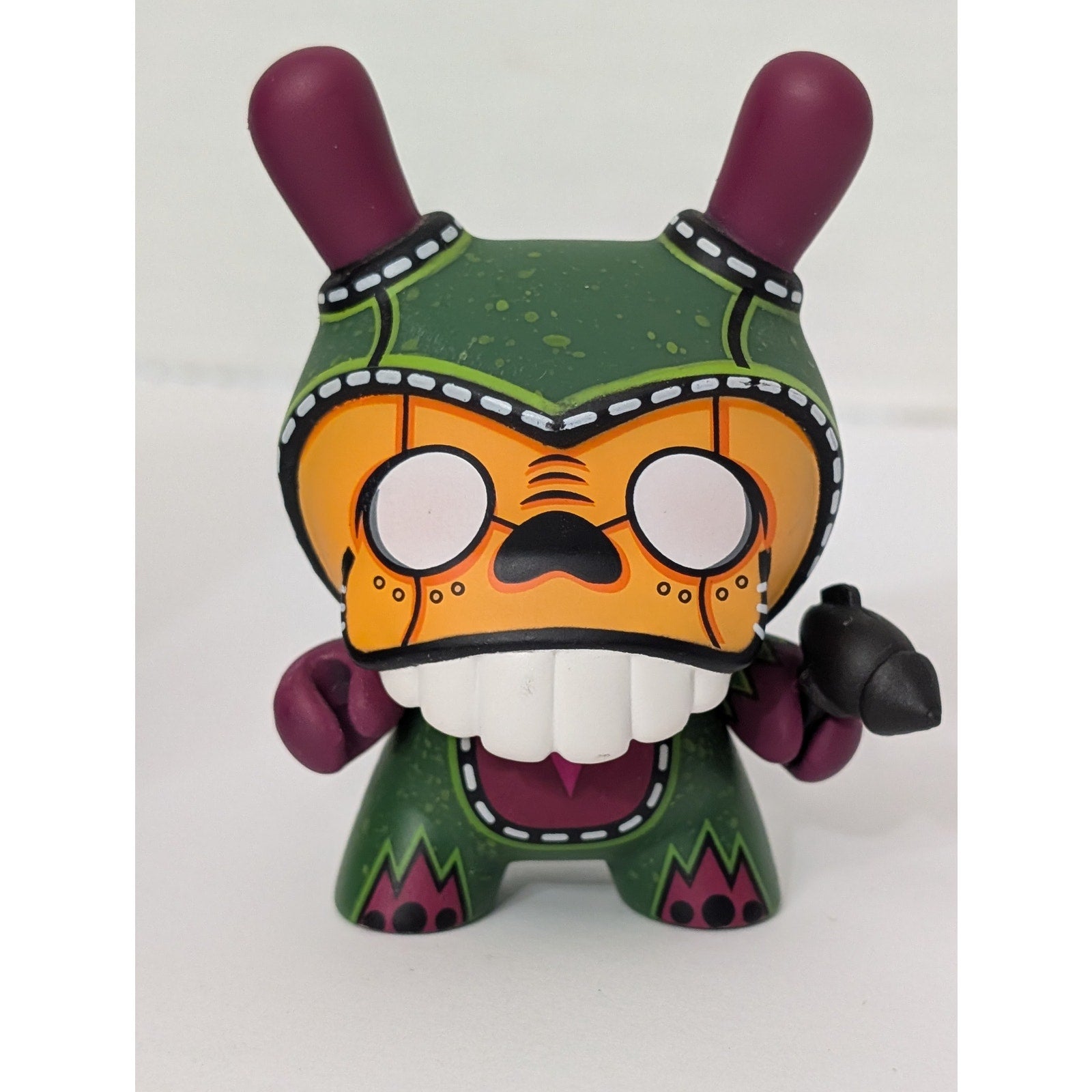 Kidrobot Dunny 2012 Series "Agent K" by MAD - 3" Vinyl Figure SIGNED with Box