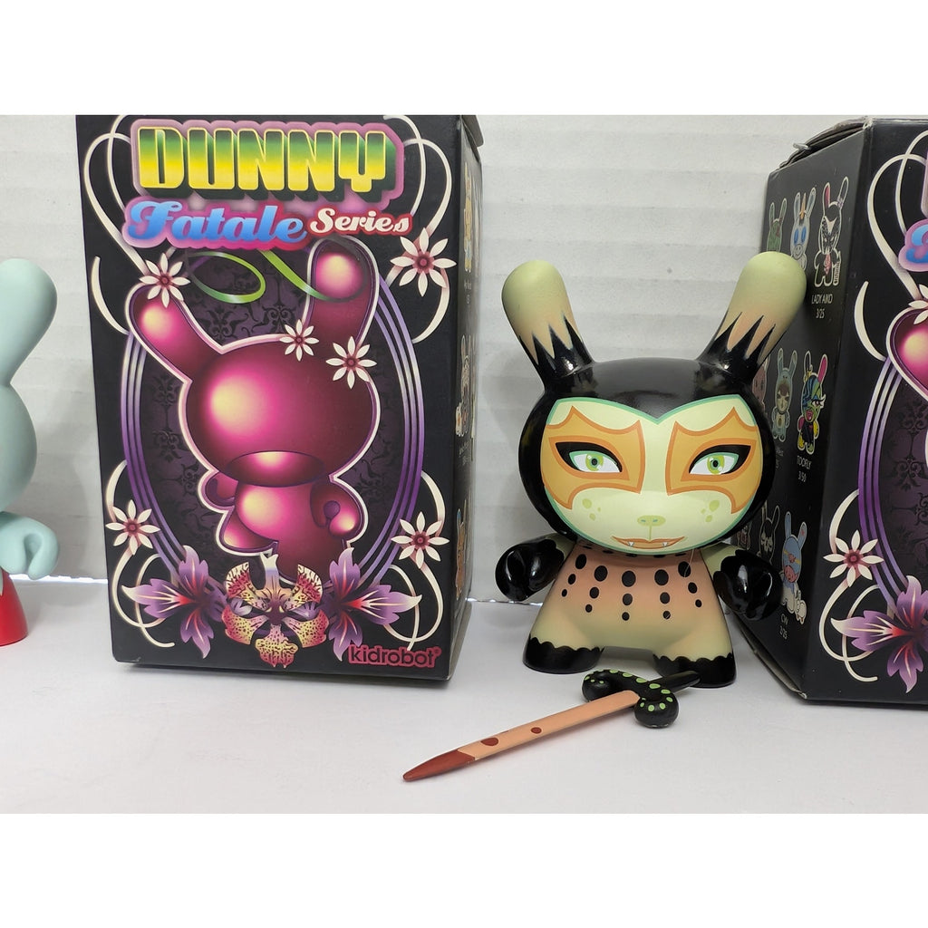 Kidrobot Dunny Fatale Series Vinyl Figure Lot Junko Mizuno Amanda Visell 2010