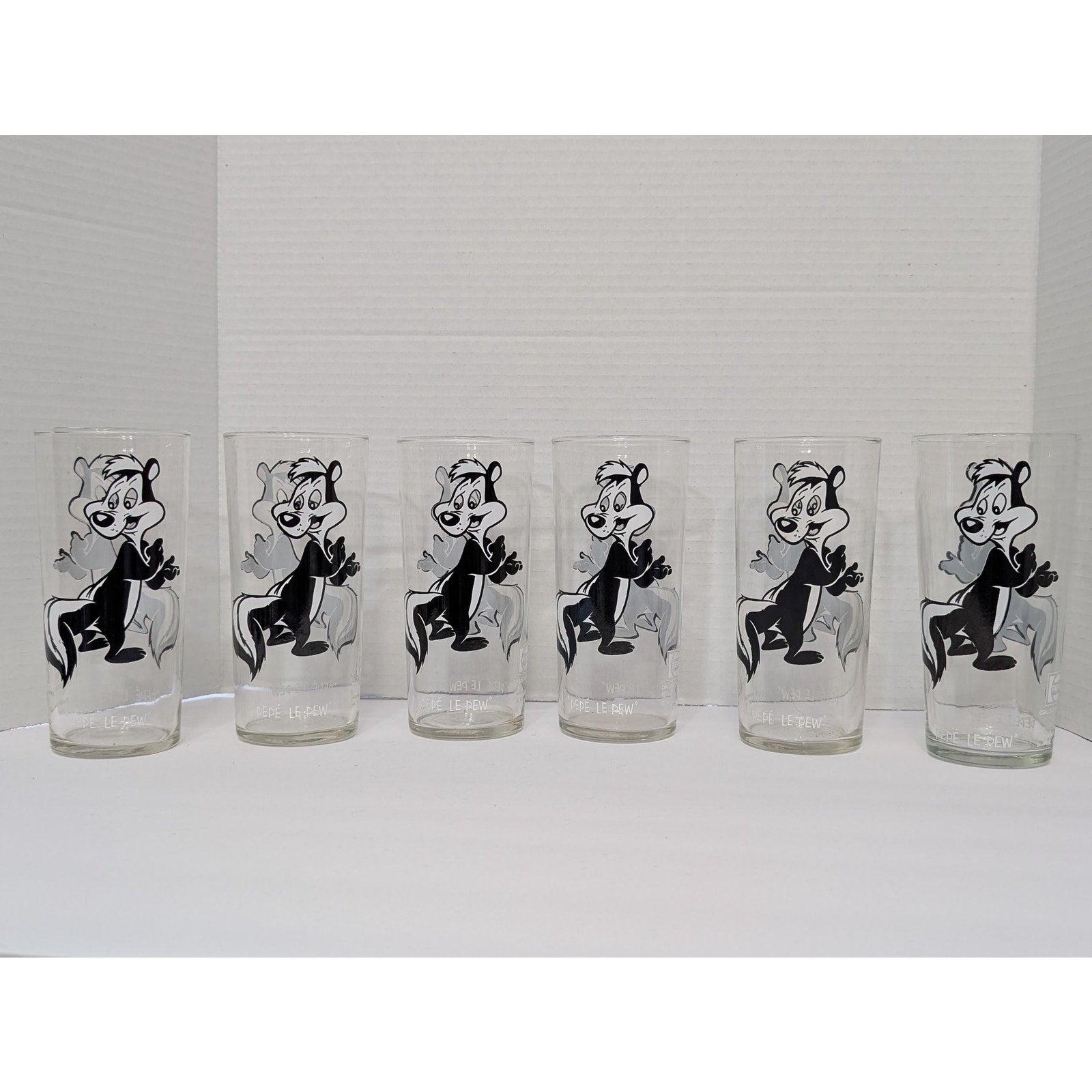 Set of 6 Vintage 1973 Pepsi Collector Series Pepe Le Pew Glass Set Looney Tunes Warner Bros
