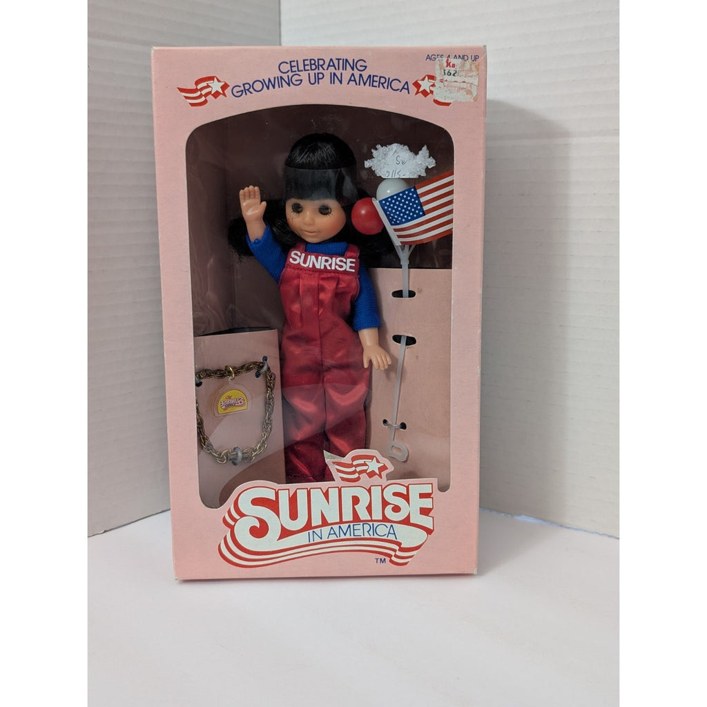 Vintage 1982 Sunrise in America Brunette Doll Gatabox Ltd New in Box Patriotic