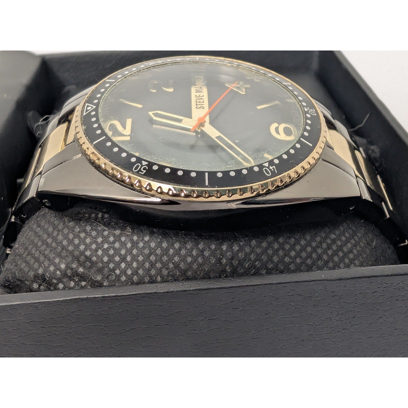 Steve Madden Men's Two-Tone Black & Gold Watch Designer Divers Style