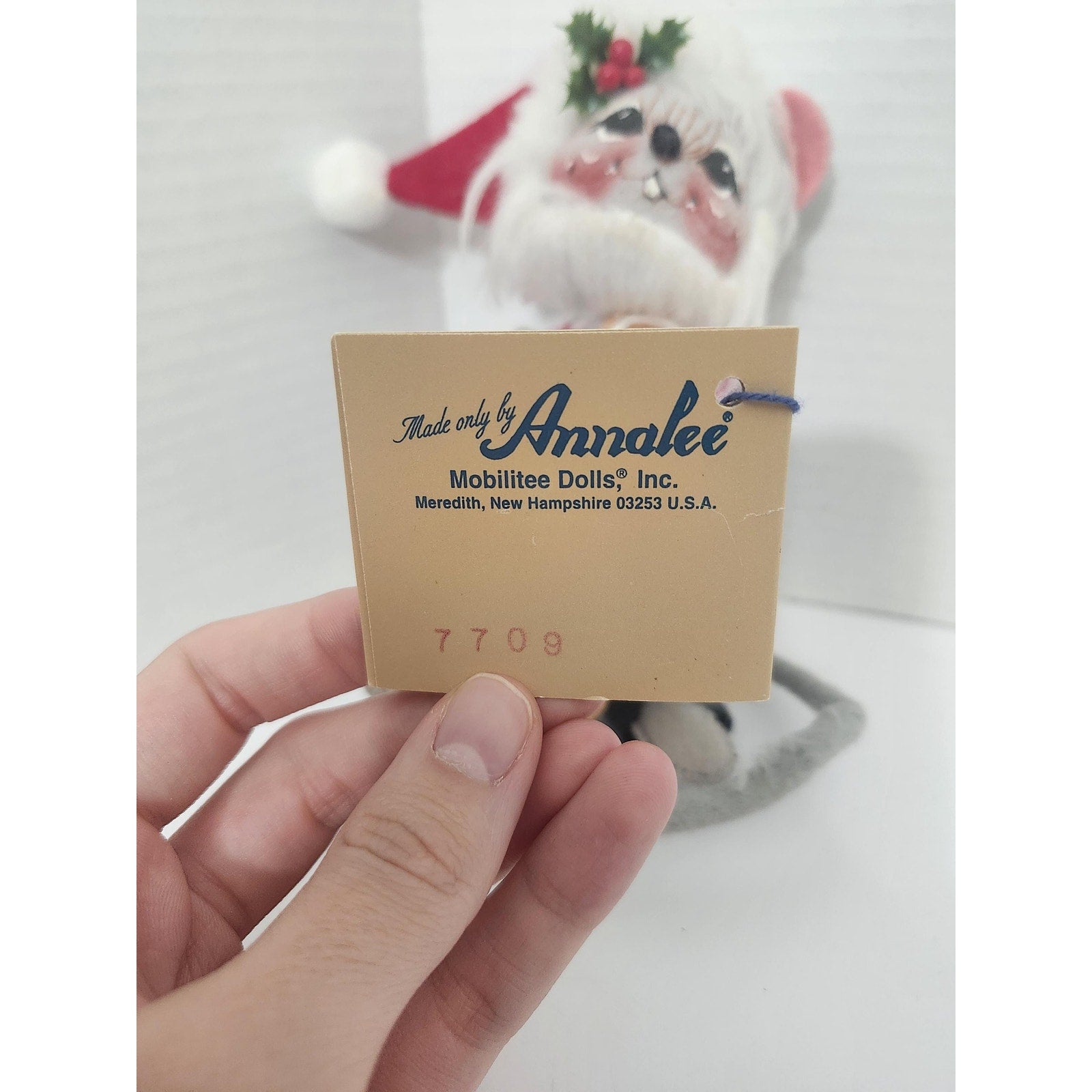 1998 Annalee Mobilitee Christmas Mouse Doll holding Gingerbread Man New with Tag