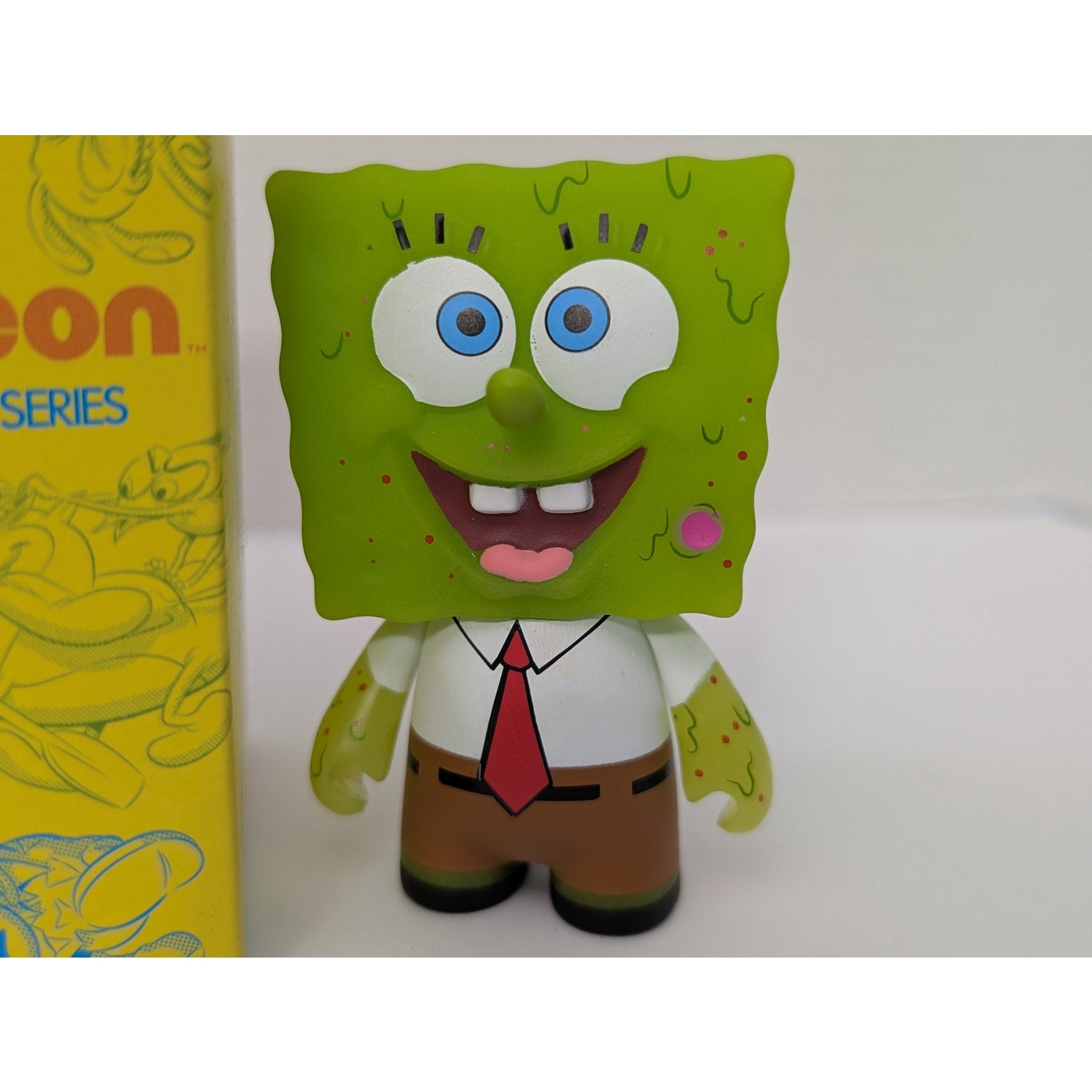 Kidrobot Nickelodeon Nick 90s Spongebob Squarepants Vinyl Figure 2017