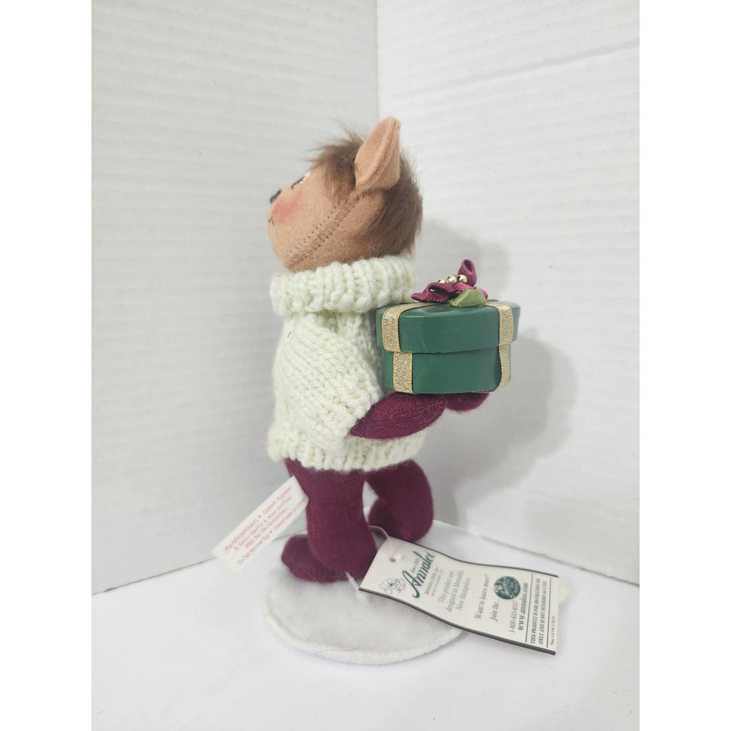 Vintage 2002 Annalee Christmas Bear Doll Heart Sweater Green Gift Box New