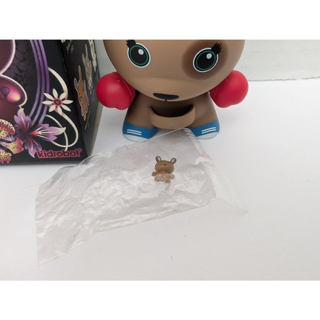 Kidrobot Dunny Fatale Series Vinyl Figure Lot Junko Mizuno Amanda Visell 2010