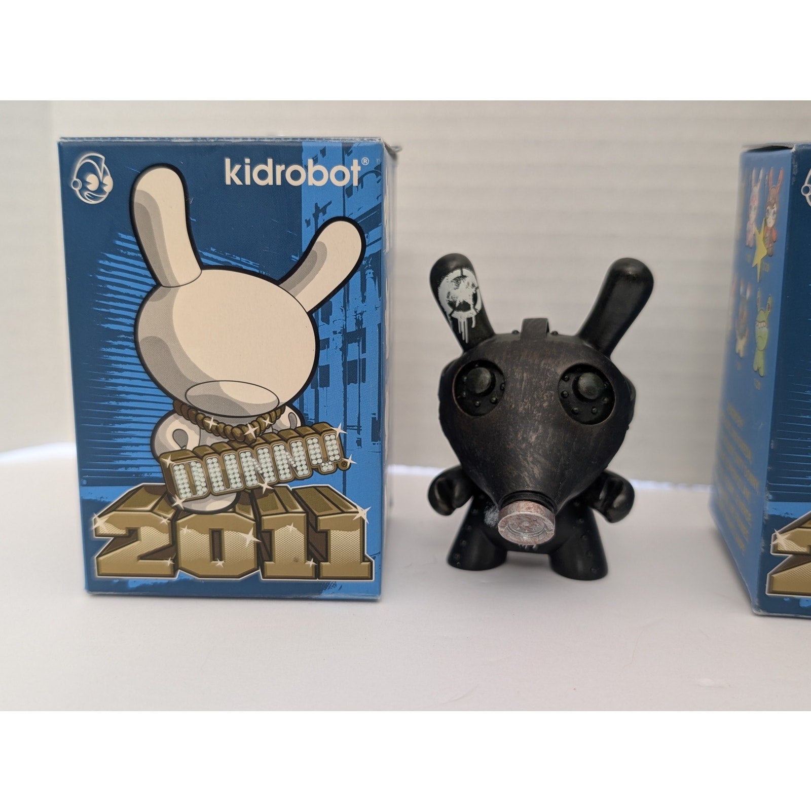 Kidrobot Dunny Series 2011 Vinyl Mini Figure Lot 64 Colors DrilOne Huck Gee