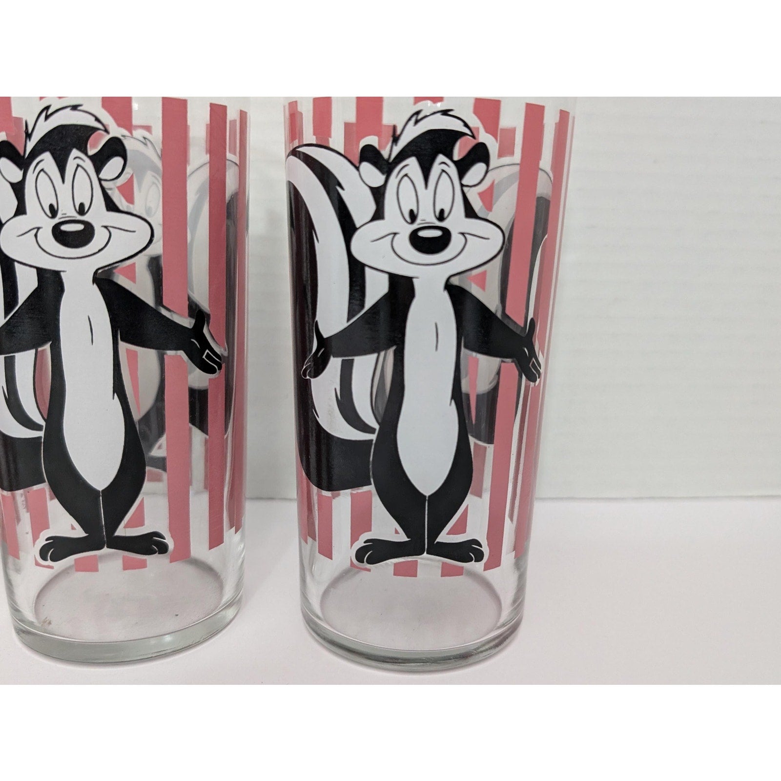 Set of 3 Vintage 1998 Pepe Le Pew Pink Stripe Glass Set Looney Tunes Warner Bros Collector Tumblers