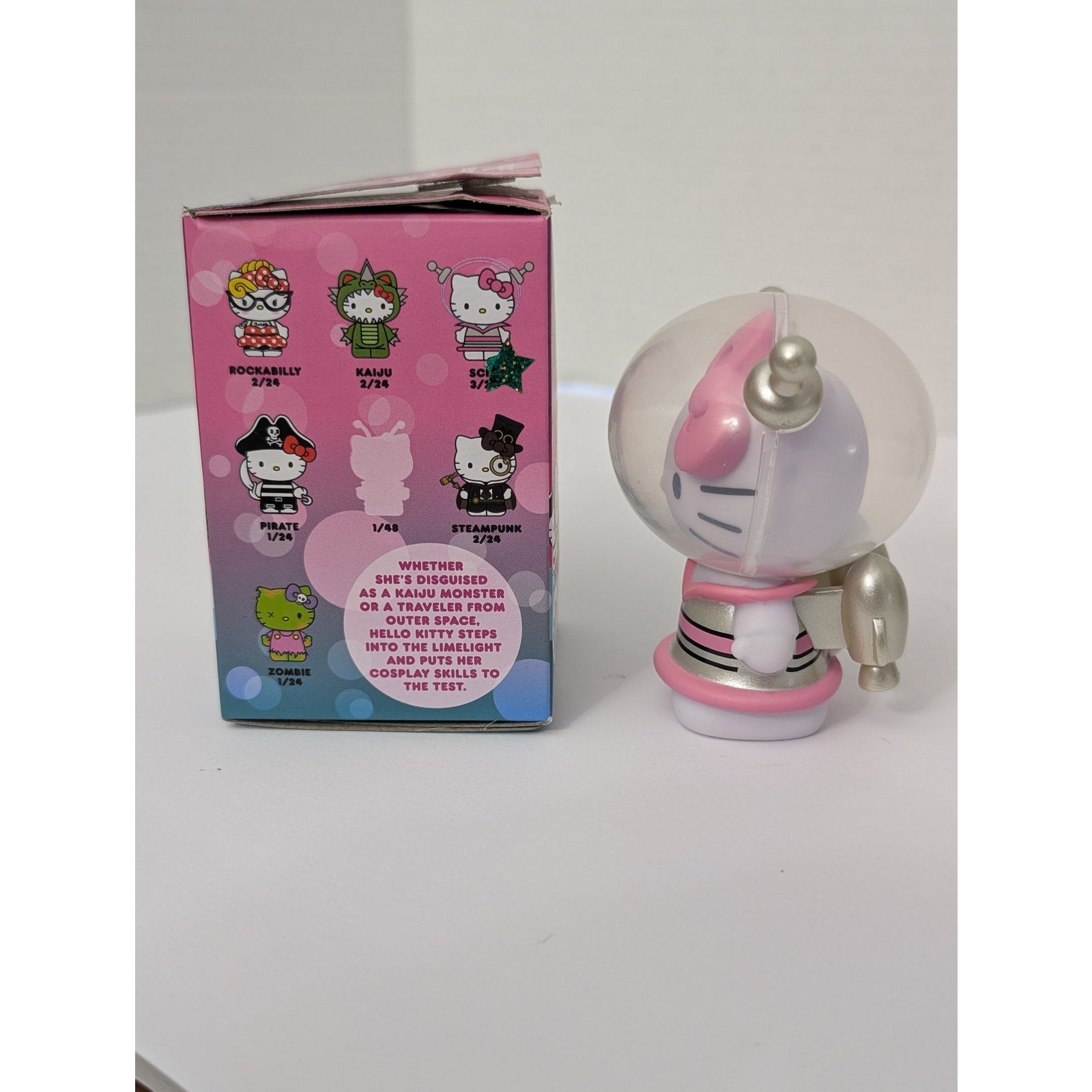 Kidrobot Hello Kitty Time to Shine Astronaut Vinyl Mini Figure Sanrio 2019