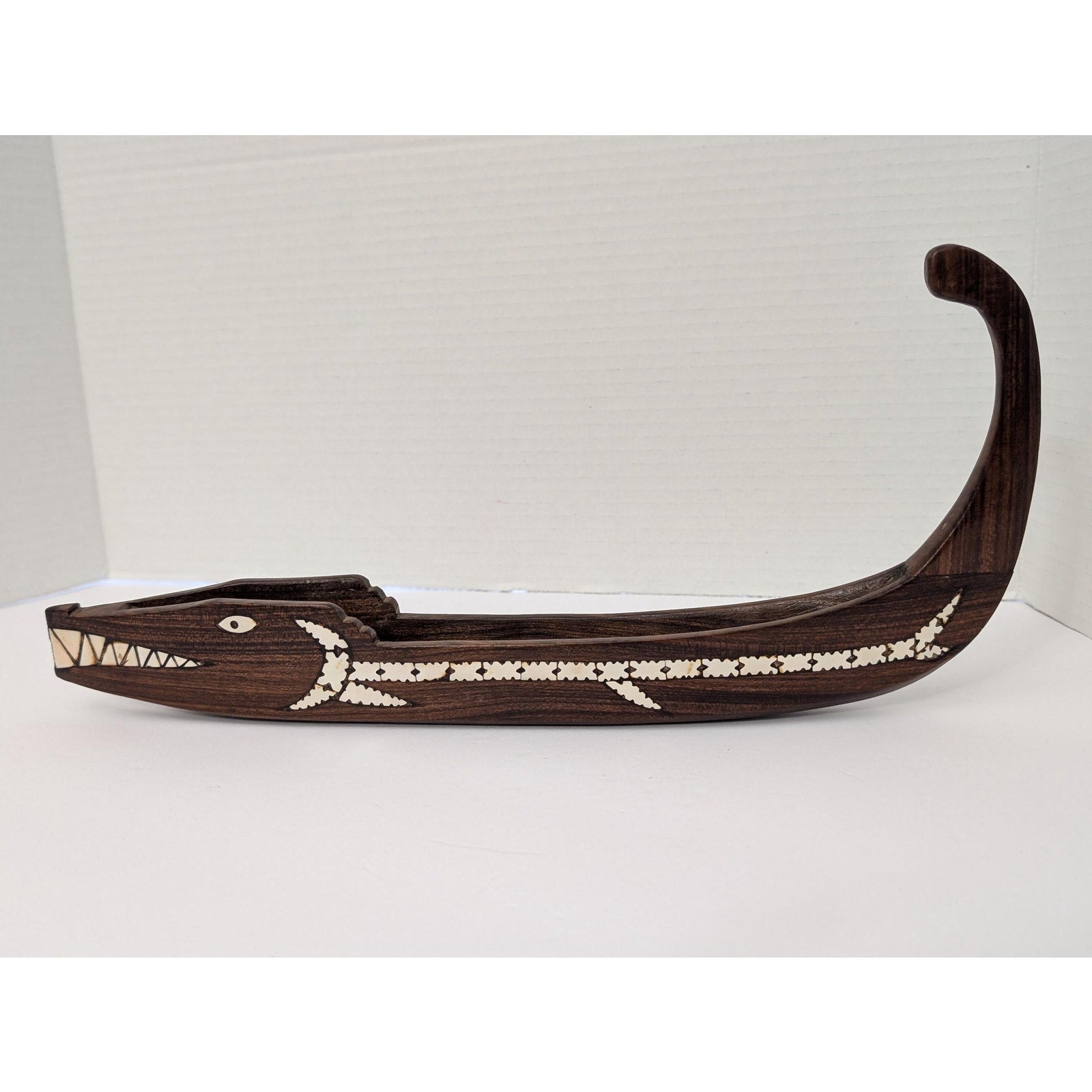 Hand-Carved Solomon Islands Tribal Spirit Boat Rosewood with Shell Inlay Crocodile/Sea Spirit Motif