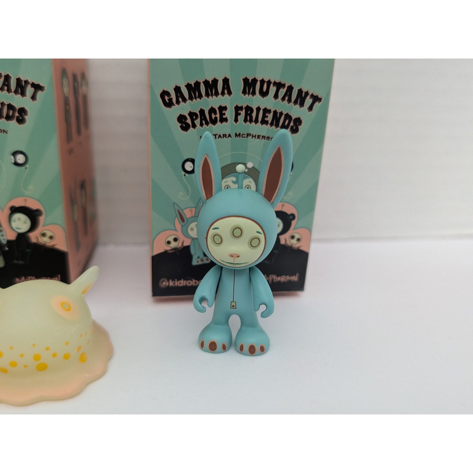 Kidrobot Tara McPherson Gamma Mutant Space Friends Lot of 6 Vinyl Figures with Boxes
