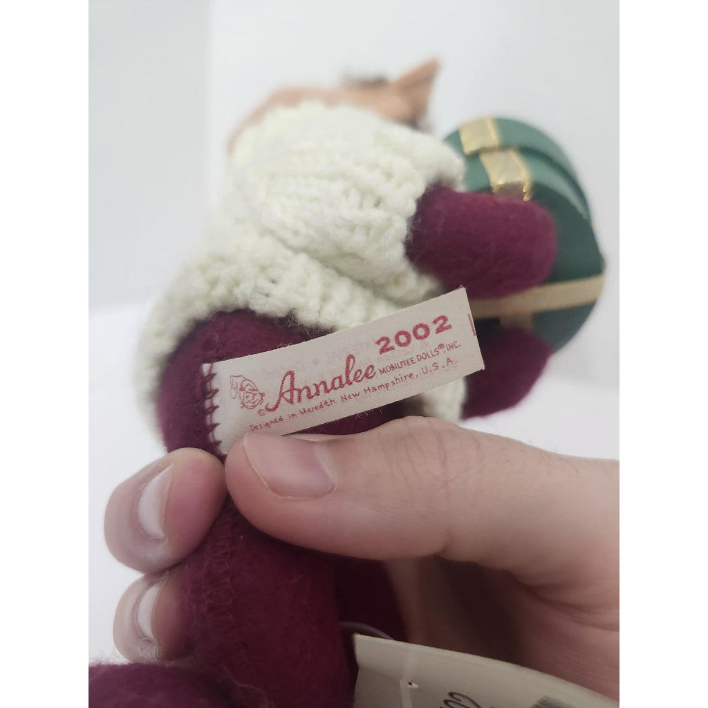 Vintage 2002 Annalee Christmas Bear Doll Heart Sweater Green Gift Box New