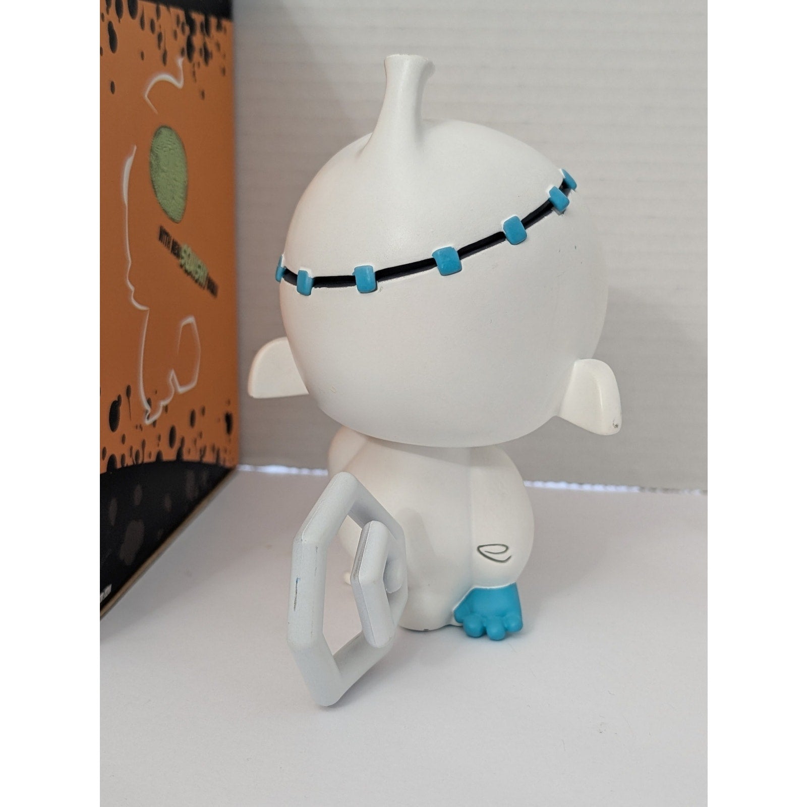 Atomic Monkey 2010 FrankenMonkey White & Blue Vinyl Figure Roberto Jauregui