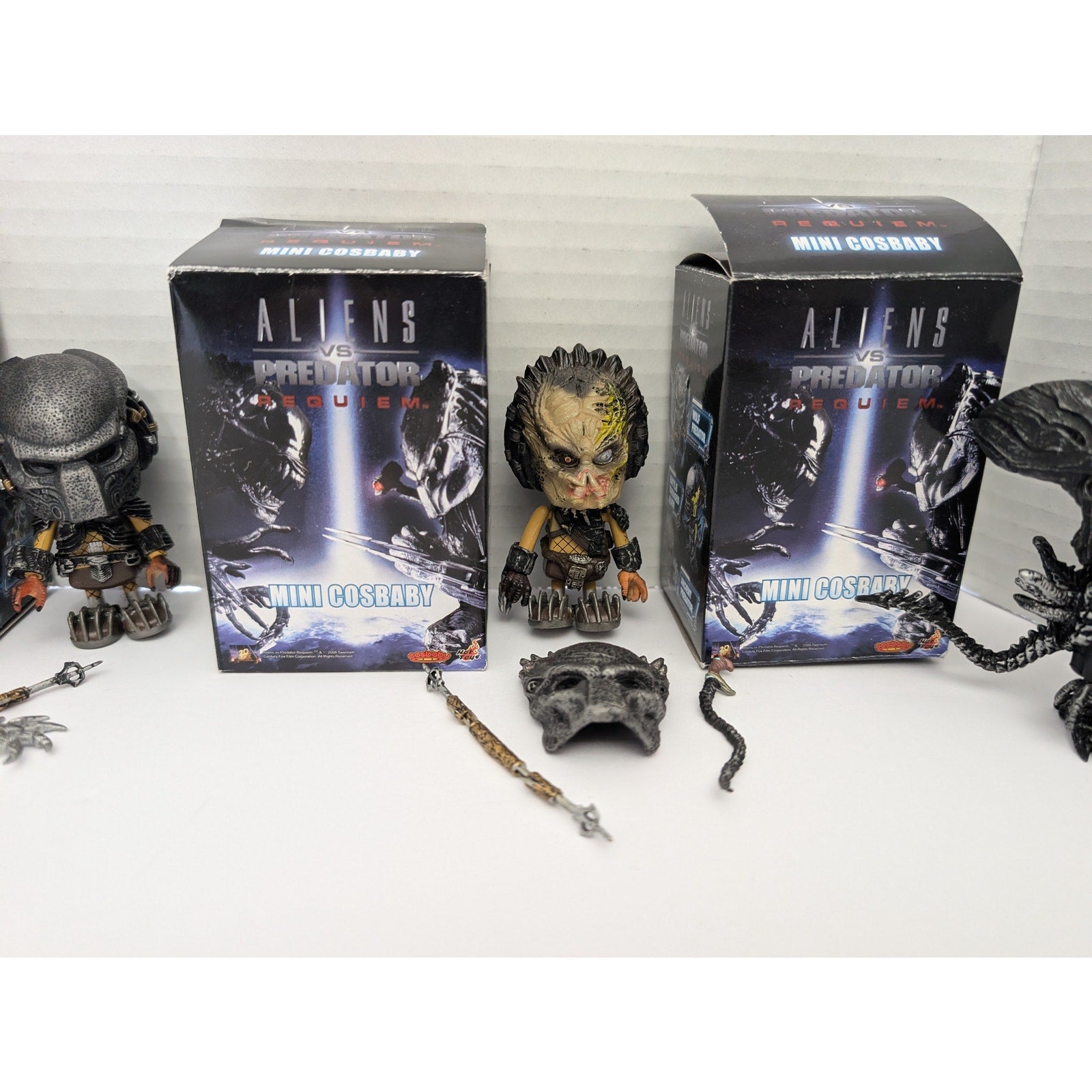 Hot Toys Aliens vs. Predator Requiem Mini Cosbaby Figure Lot 2008 Rare