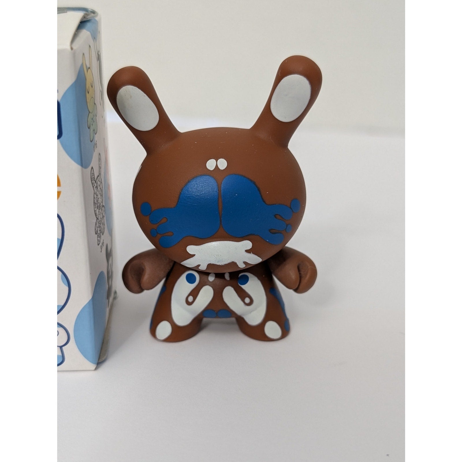 Kidrobot Colette Dunny Series Genevieve Gauckler Brown Vinyl Figure 2007