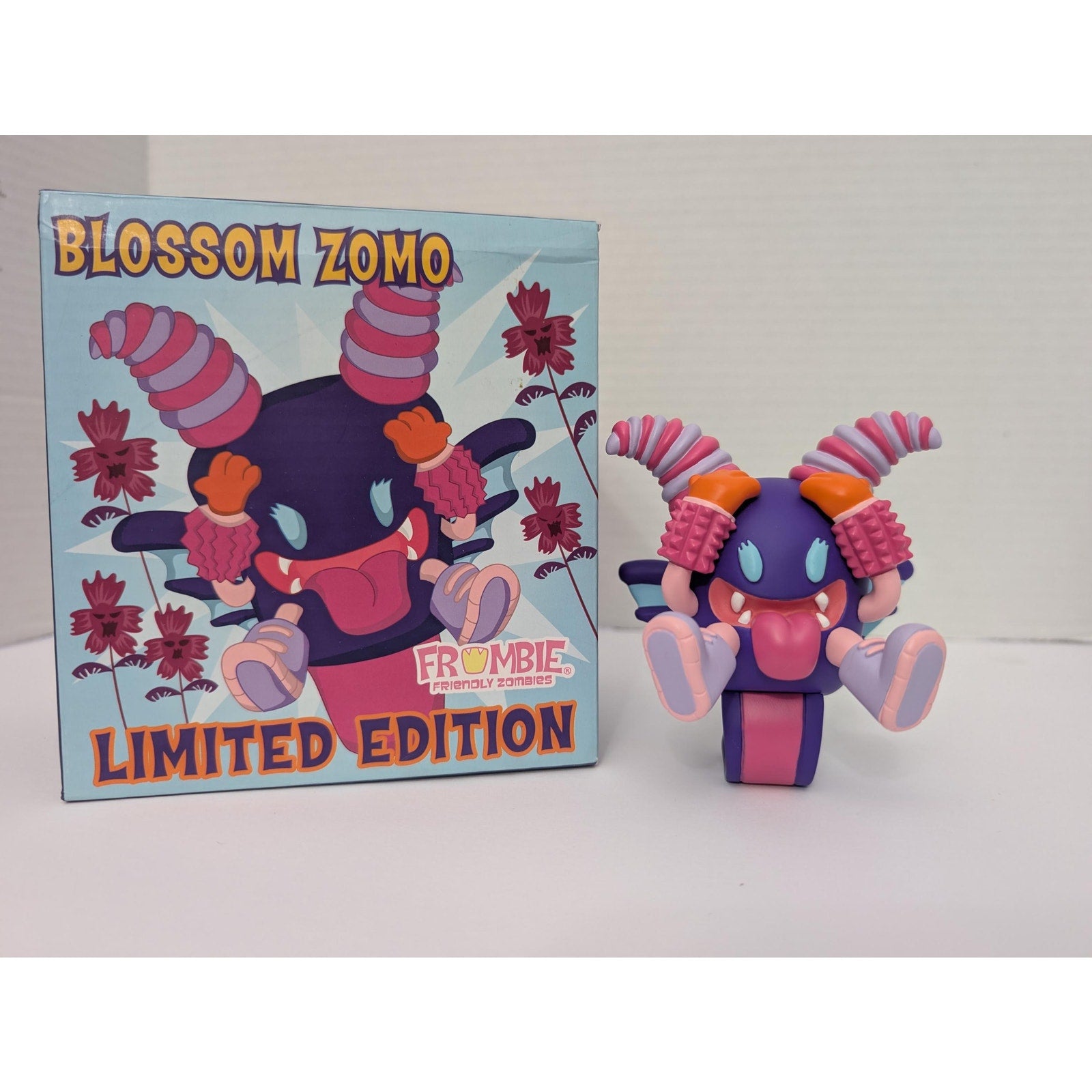Frombie Friendly Zombies Blossom Zomo Limited Edition Vinyl Figure Adam Litvack