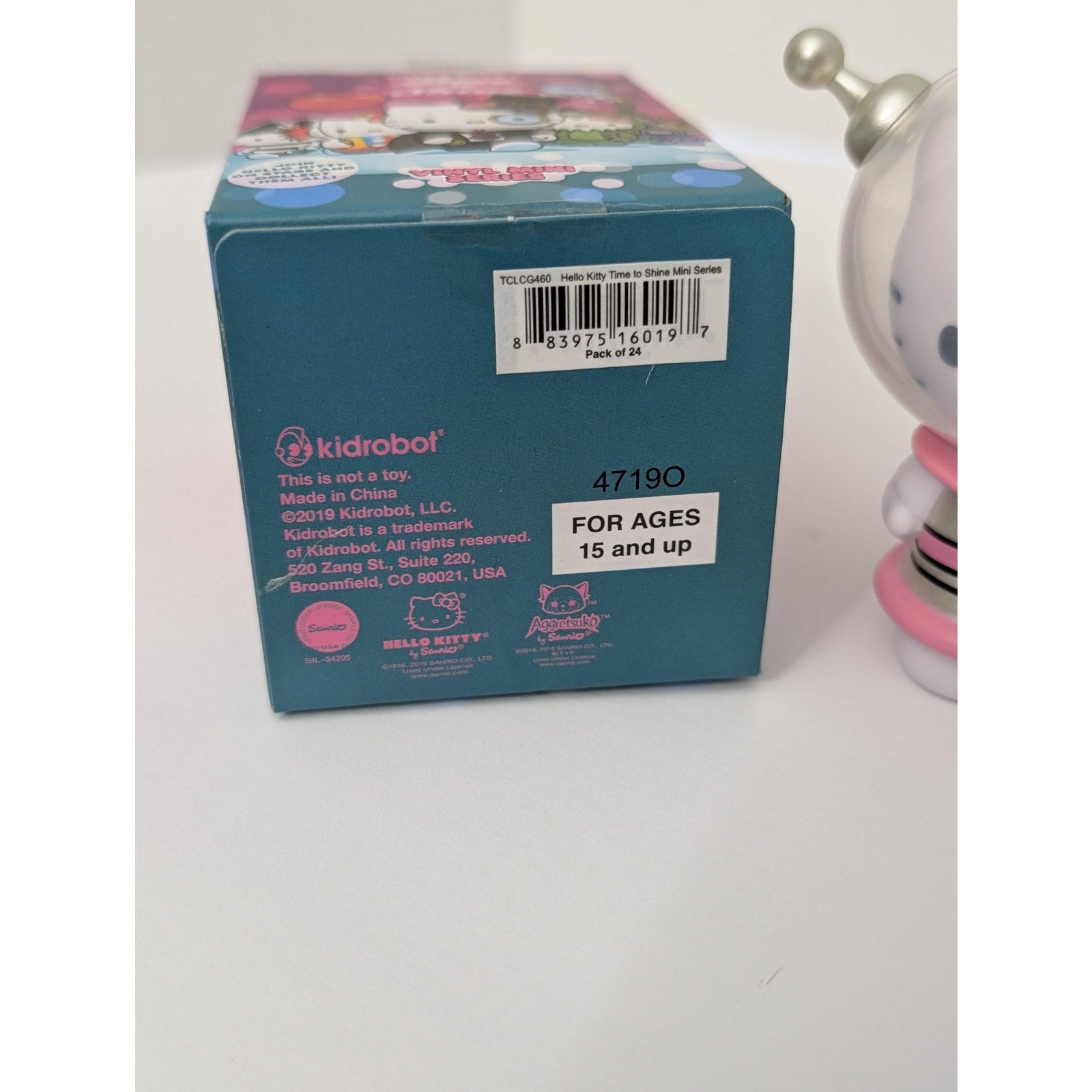 Kidrobot Hello Kitty Time to Shine Astronaut Vinyl Mini Figure Sanrio 2019