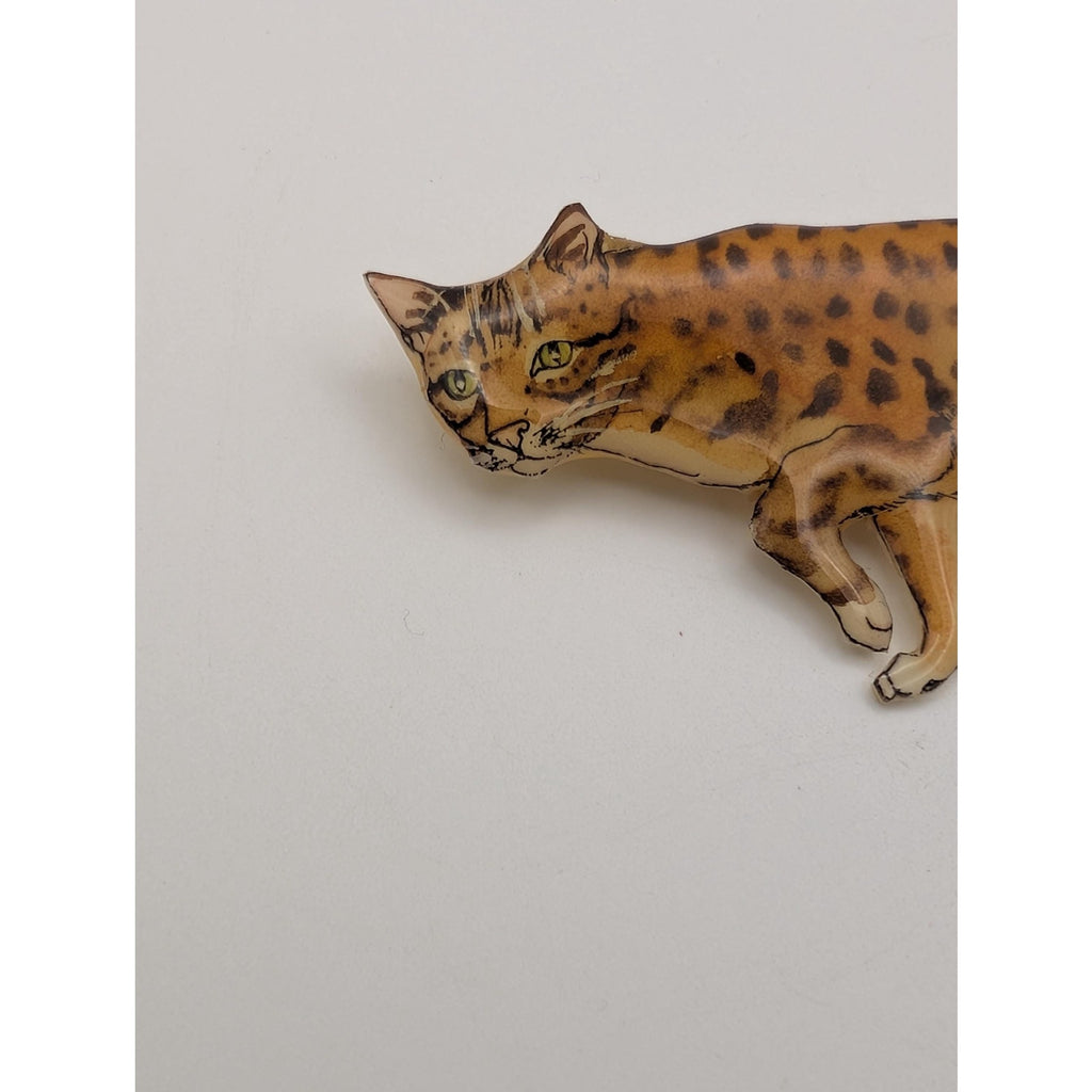 Vintage MB Designs Signed Whiskers Bengal Cat Resin Brooch Pin Hand Painted USA
