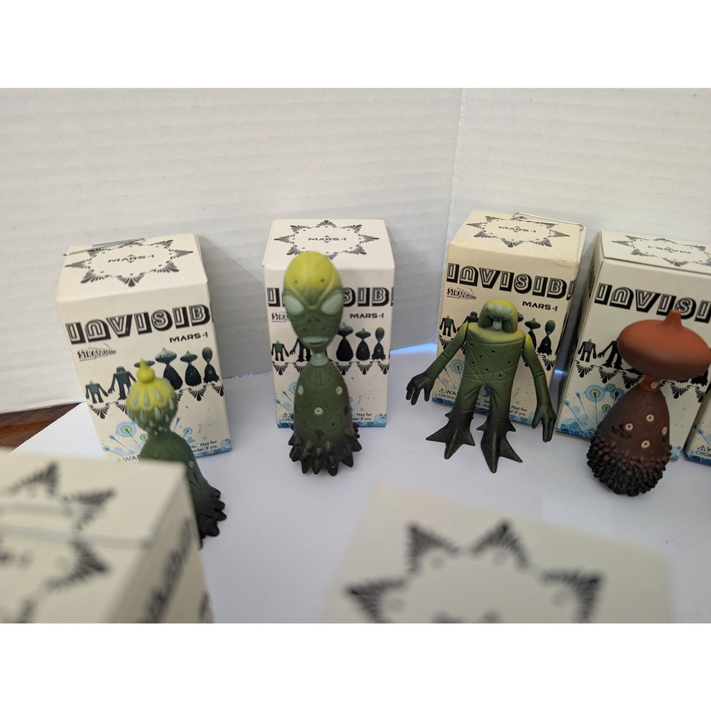 Huge MARS-1 "Invisible Plan" Alien Lot - 20 Figures & Original Boxes - StrangeCo (2006)